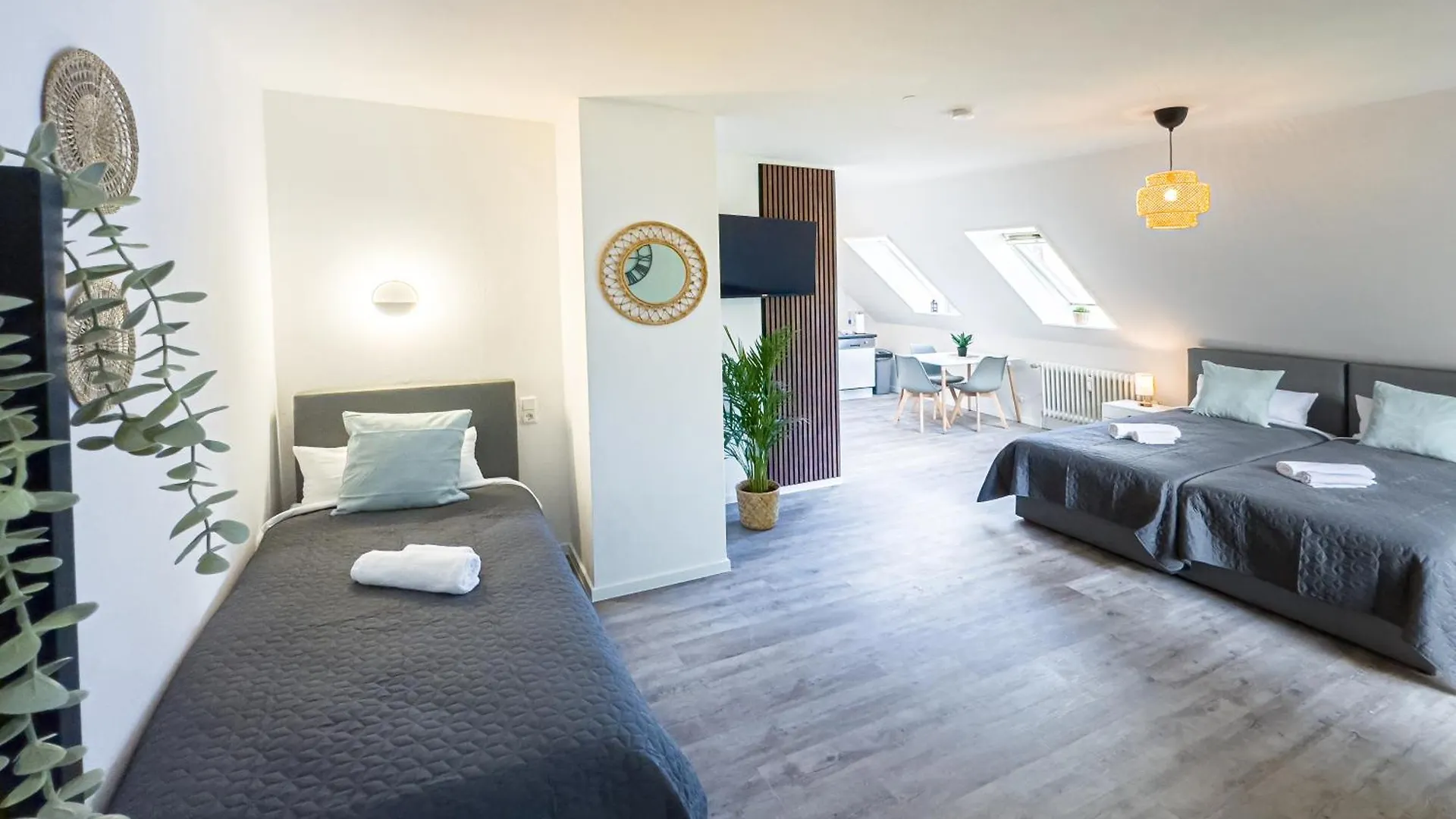 Immostay S#9 - Balkon Und Parkplatz, Naehe Mercedes Benz, Wifi, 4K Streaming Bremen