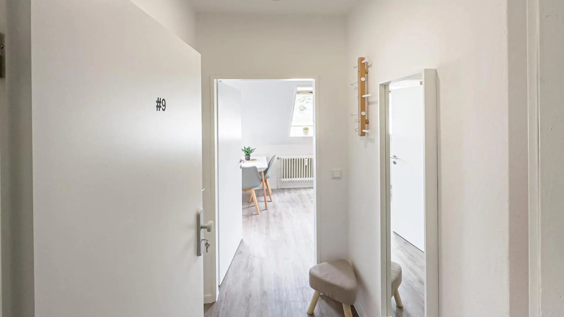Immostay S#9 - Balkon Und Parkplatz, Naehe Mercedes Benz, Wifi, 4K Streaming Bremen 0*,  Almanya